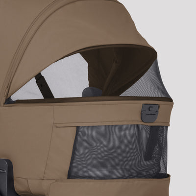 Silver Cross Breez Compact Bassinet in Maple