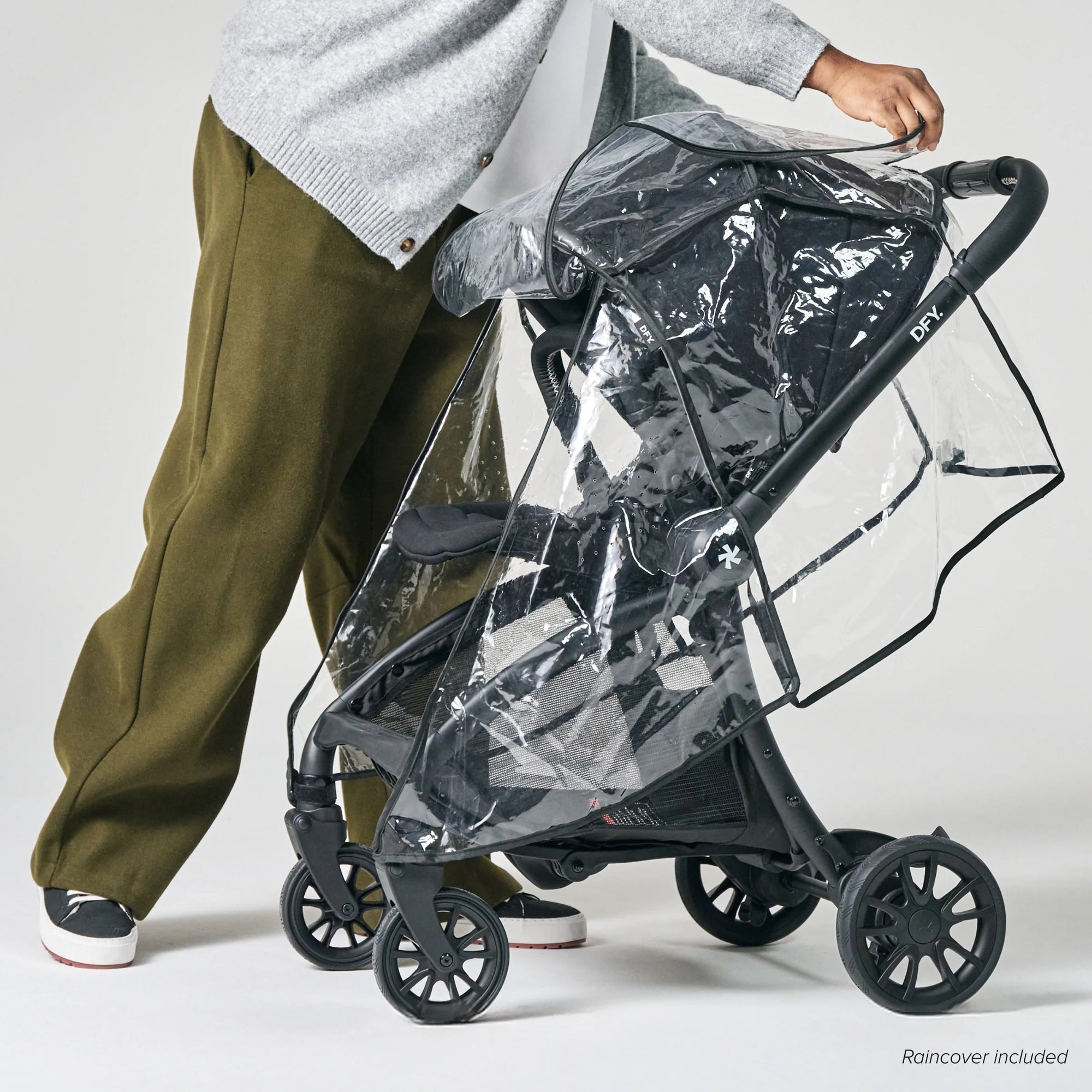 DFY. R1 Stroller in Black with Matte Black Frame
