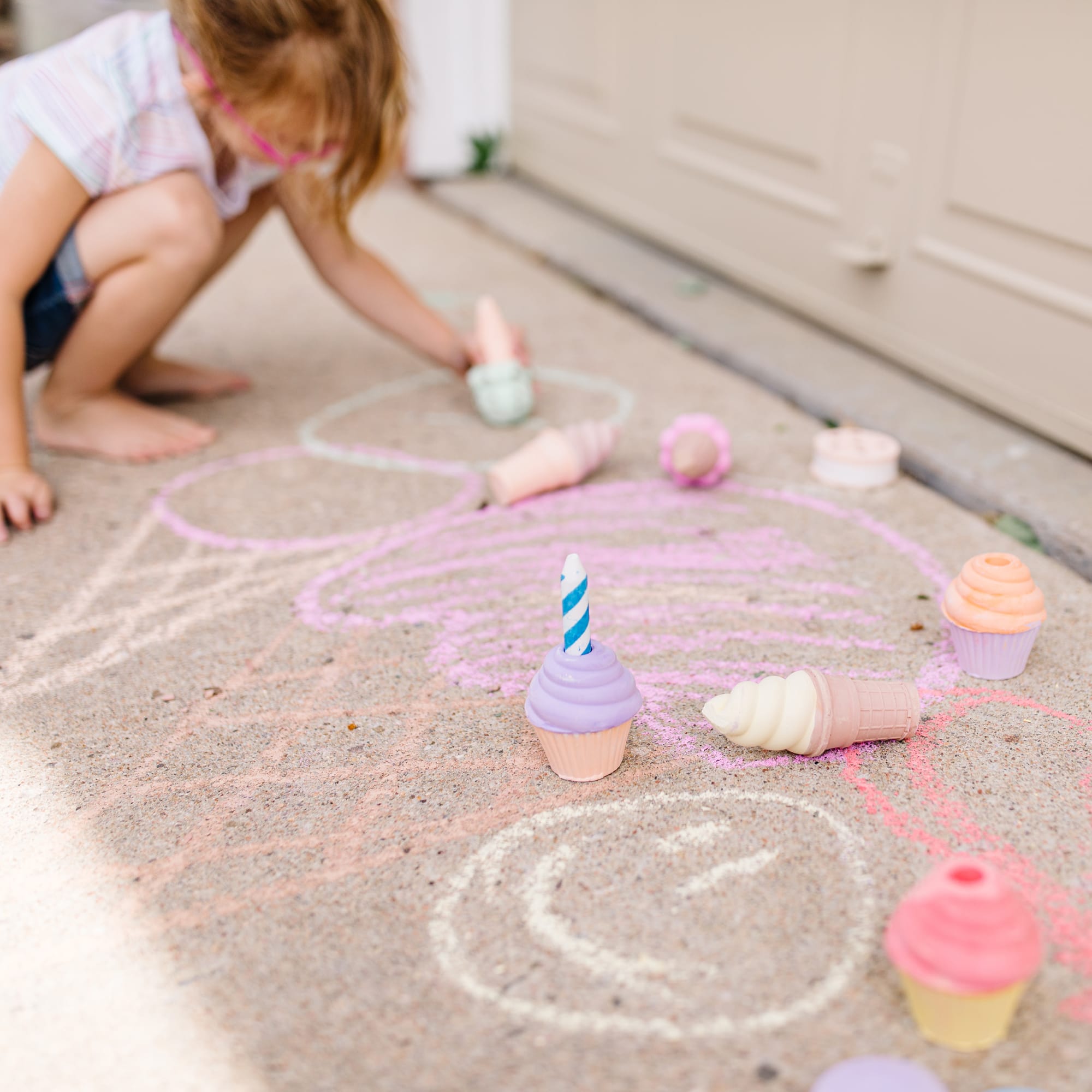 Melissa & Doug Ice Cream & Cake Chalk Set