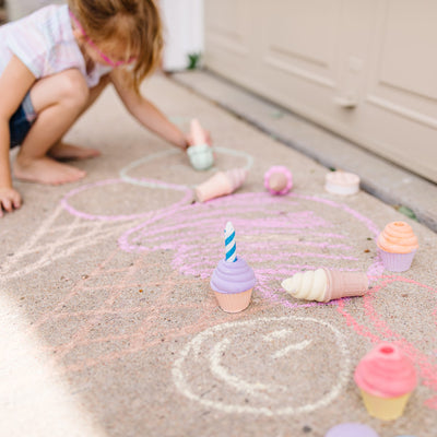 Melissa & Doug Ice Cream & Cake Chalk Set