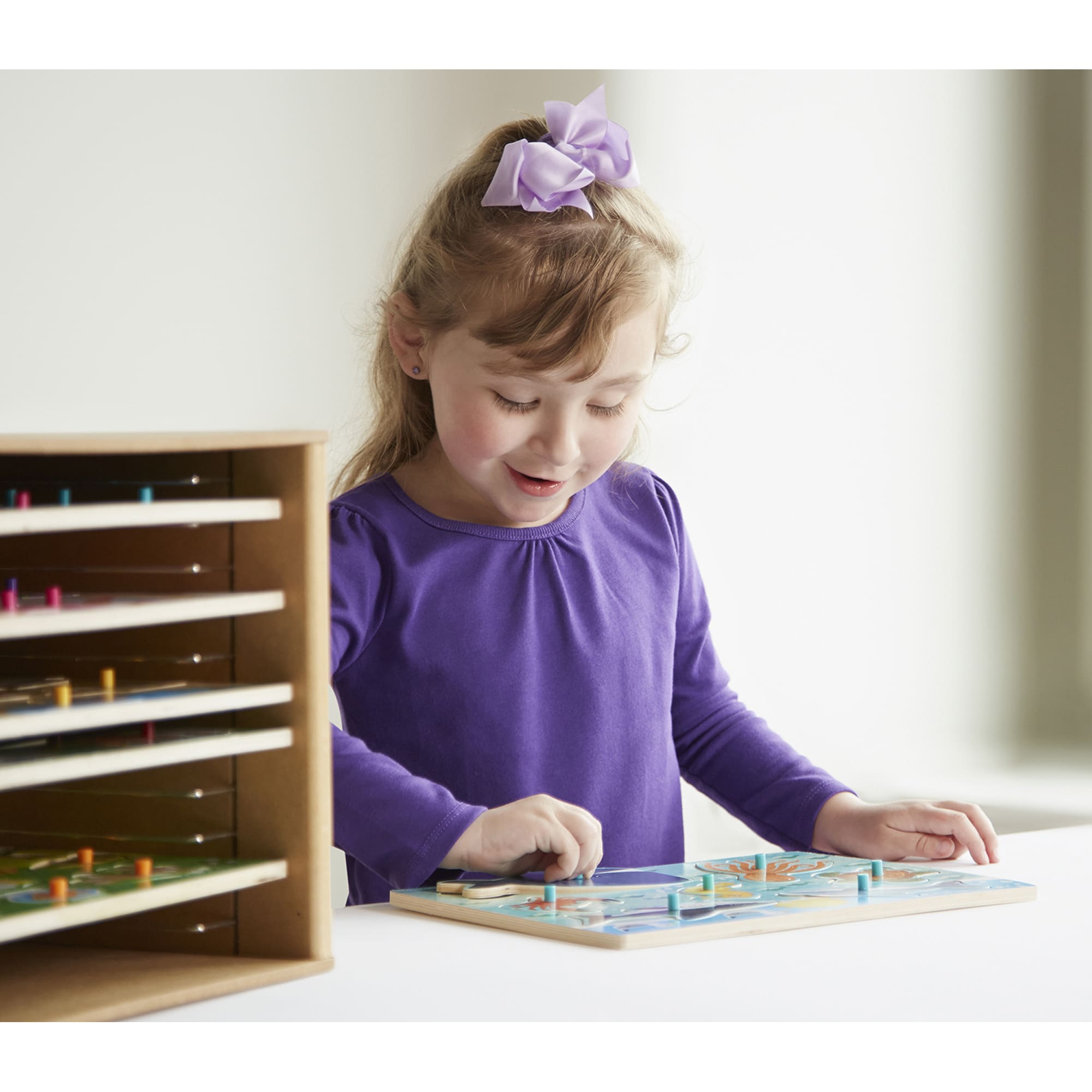 Melissa & Doug Natural Wood Puzzle Case