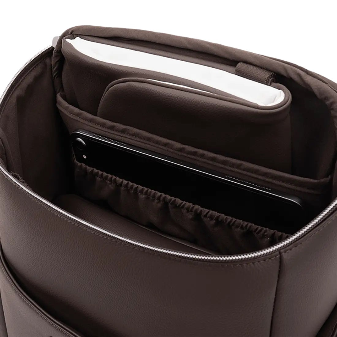 Nuna Essential Bag BMW Collection in Espresso