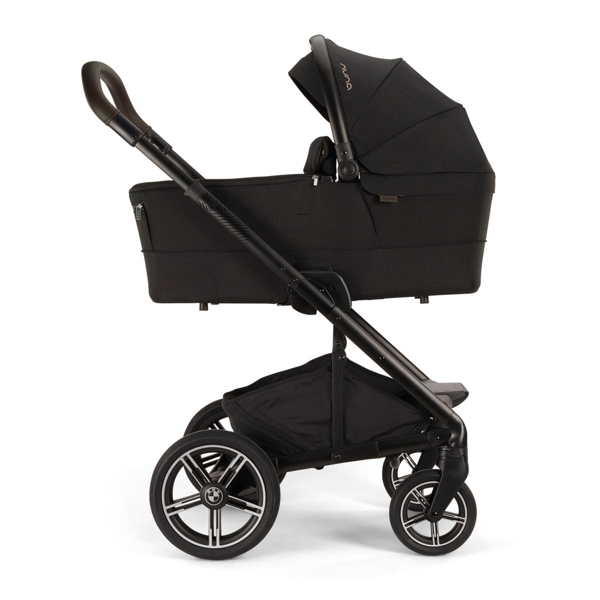 Nuna MIXX™ Series Bassinet + Stand BMW Collection in Element