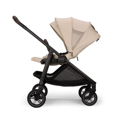Nuna SWIV™ Stroller in Biscotti