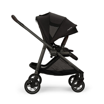 Nuna SWIV™ + PIPA™ Urbn Travel System in Caviar/chocolate