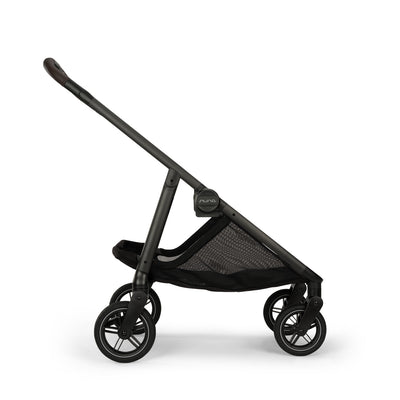 Nuna SWIV™ + PIPA™ Urbn Travel System in Caviar/chocolate