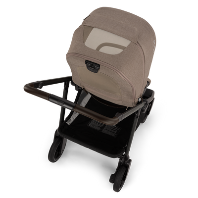 Nuna SWIV™ Stroller in Cedar