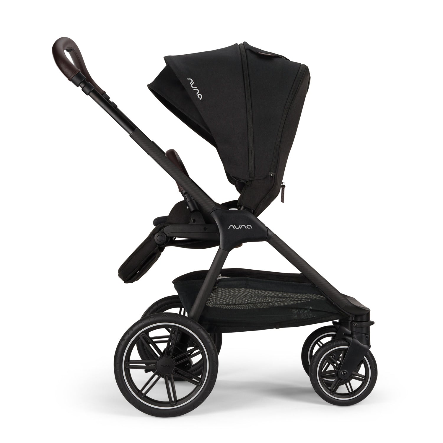 Nuna TRIV™ LX + PIPA™ Urbn Travel System in Caviar