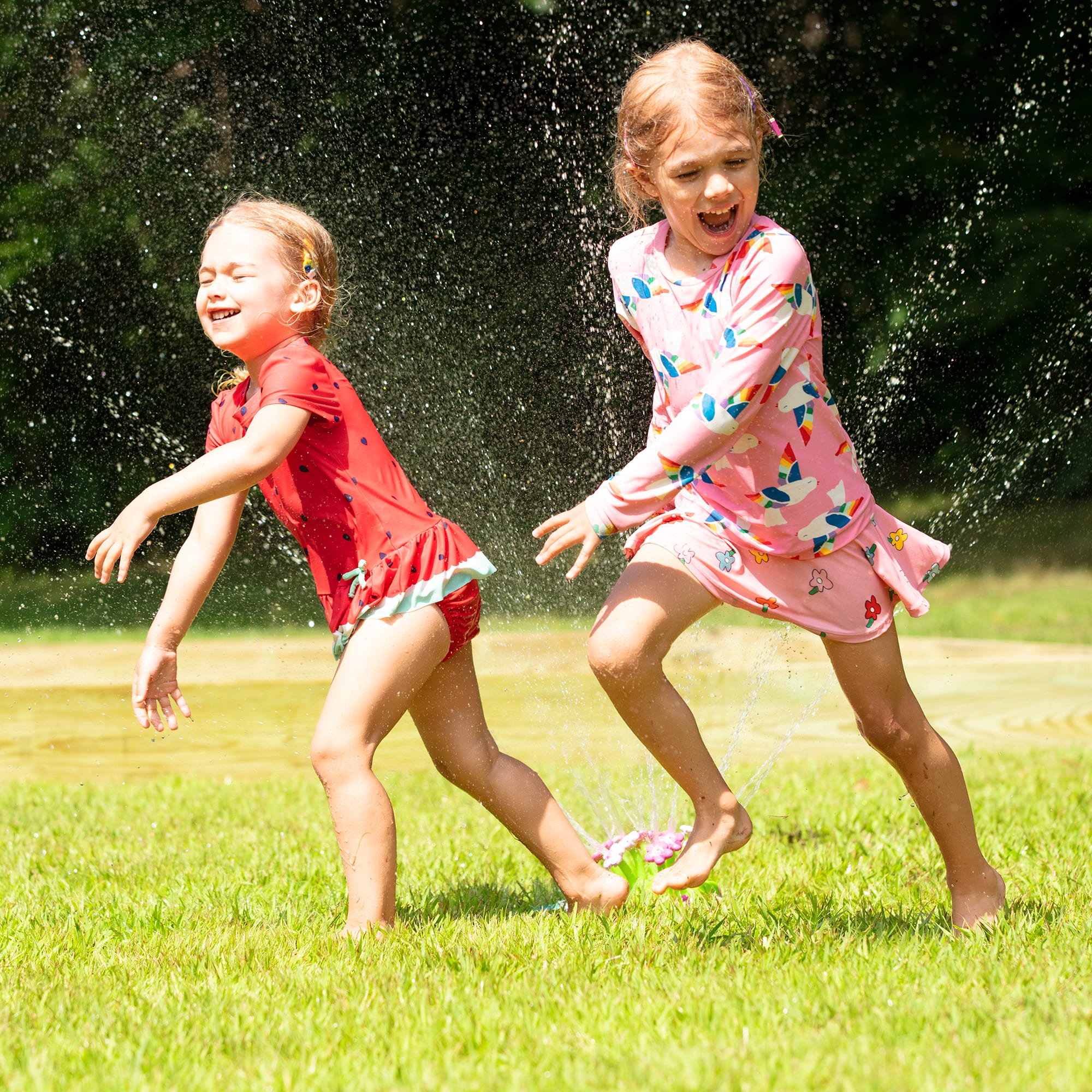 Melissa & Doug Pretty Petals Sprinkler