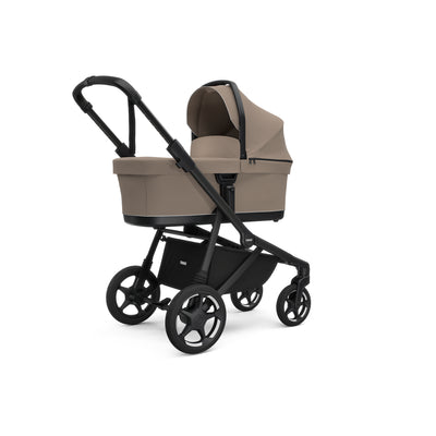 Thule Bassinet on Sleek 2 stroller
