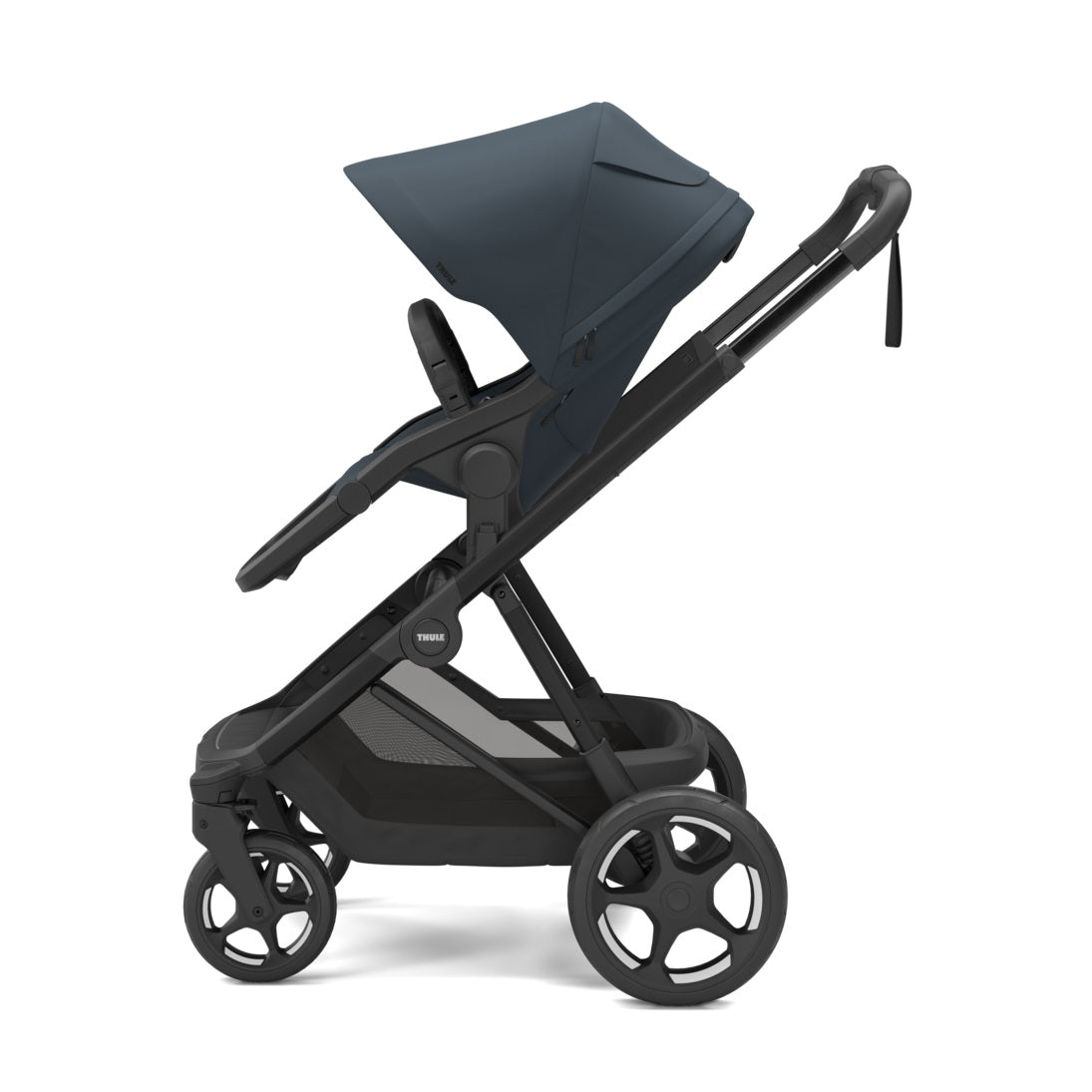 Thule Charm Stroller in Darkest Blue on Black