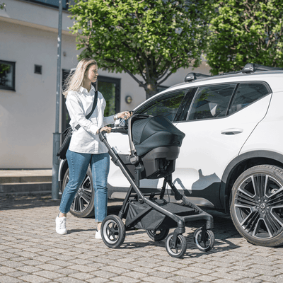 Thule Sleek Car Seat Adapter for Maxi-Cosi®/Cybex/Nuna
