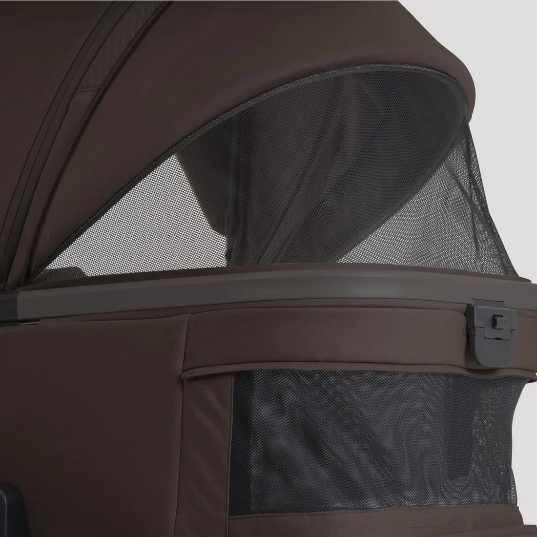 Silver Cross Cove 2 Folding Bassinet in Chocolate