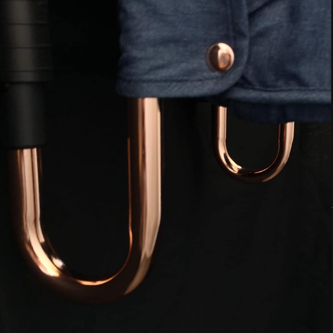 guzzie+Guss Perch Hook-on Chair Limited Edition in Copper Blue