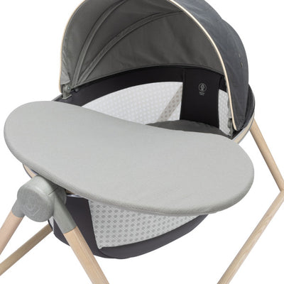 Maxi-Cosi Kindred Collection Sibia Bassinet in onyx