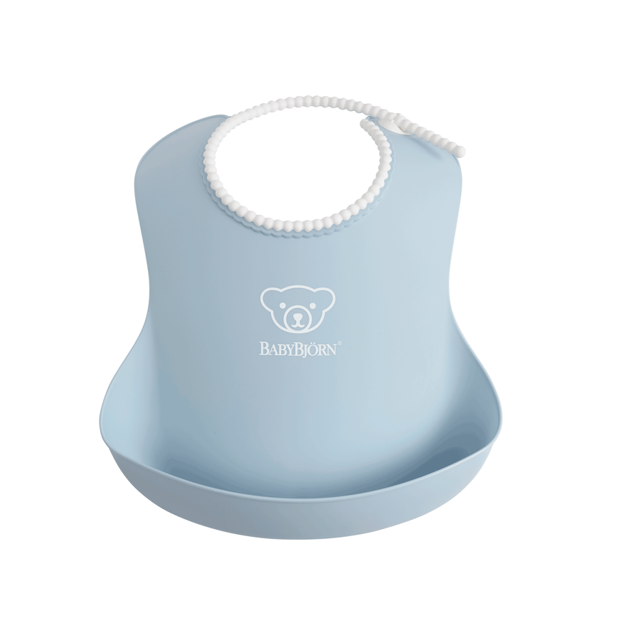 https://littlefolksnyc.com/cdn/shop/products/baby-bjorn-baby-bib-1pack-powder-blue_900x.png?v=1620764282