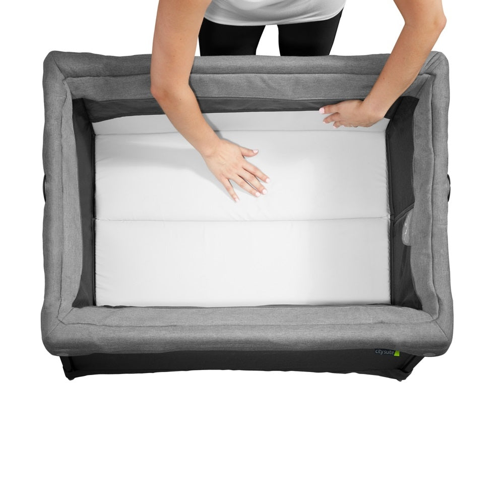 Baby Jogger City Suite™ Multi-Level Playard