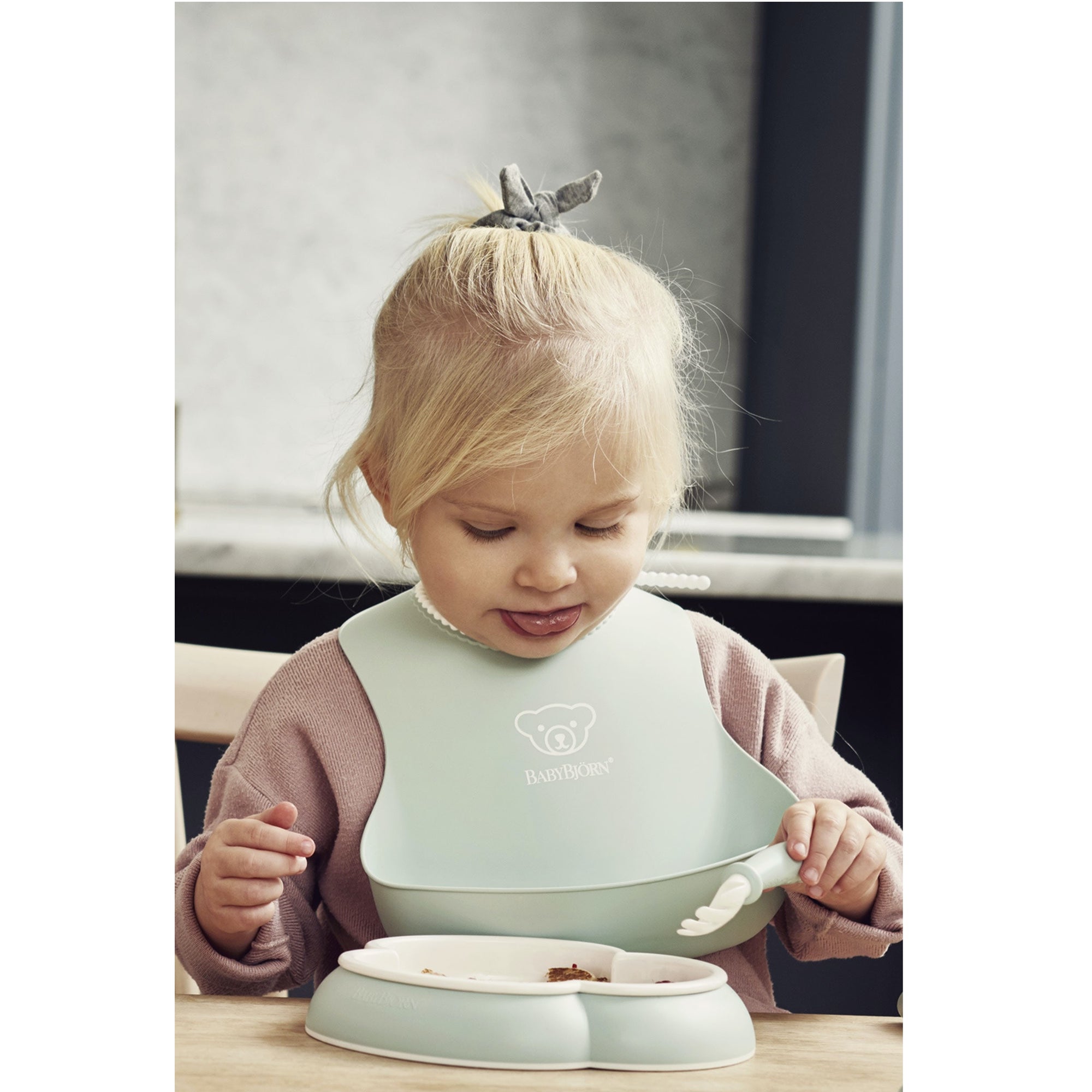 BABYBJÖRN Baby Bib 2-Pack in Powder Yellow and Blue